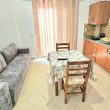 Center Guest house Ksamil